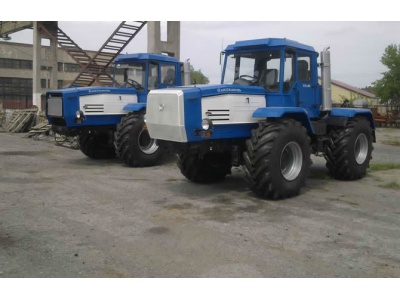 Трактор ХТА-208.1СХ